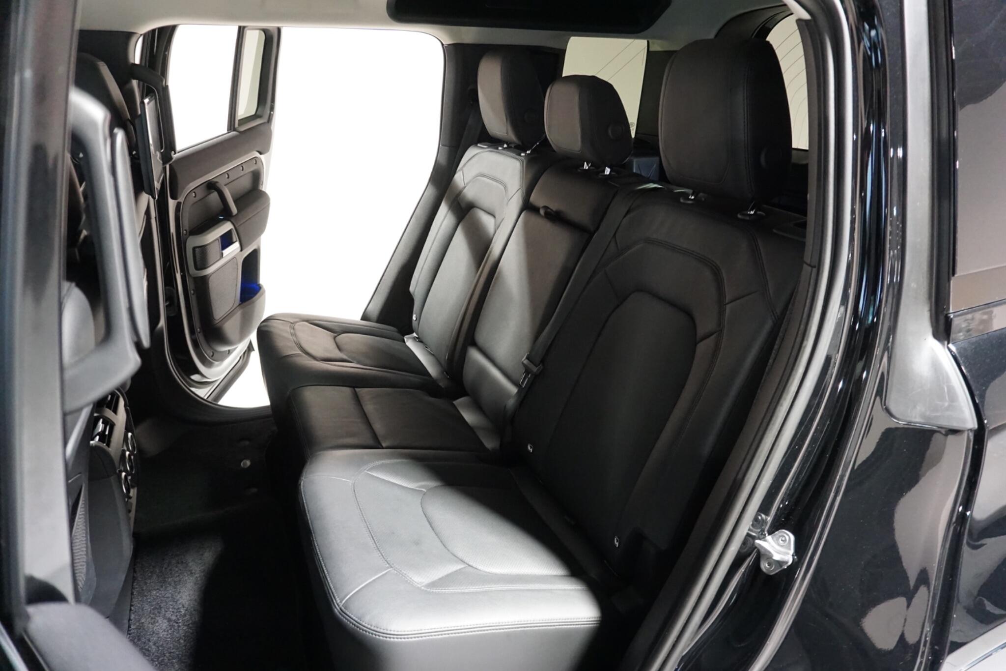 Land Rover Defender 110 2.0 P400e 15.4kWh XS Edition SUV 5dr Petrol Plug-in Hybrid Auto 4WD Euro 6 (s/s) (404 ps)